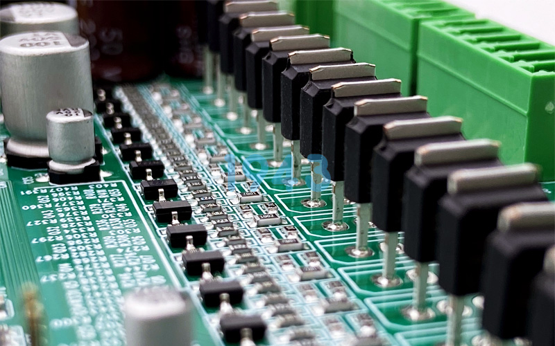 工業(yè)變頻器PCBA制造關鍵工藝解析：高可靠性SMT貼片與組裝要點